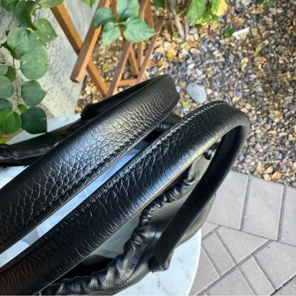 SOLD Celine Pebbled Calf Leather Cabas Drawstring Cuir Triomphe Tote - Picture 6 of 13